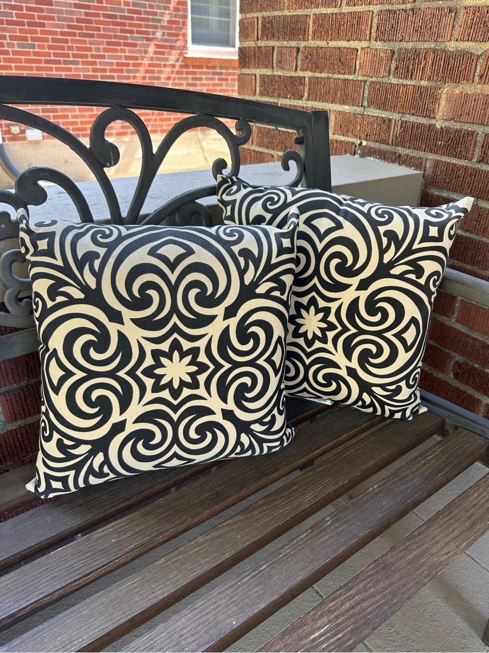 Set of 2 Hampton Bay Black & White Outdoor Accent Pillows 11”x11”